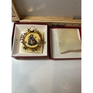 Vintage Gold Filigree Ornament with Victorian Children Art Collectible Décor